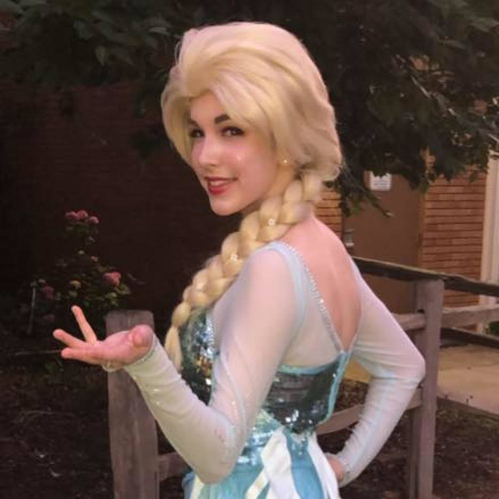 Meet your Posher, Kelly